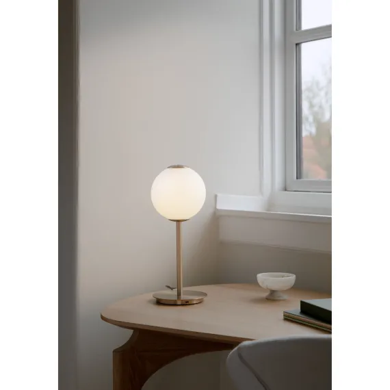 Audrey Bordlampe H37 USB-C Oplader