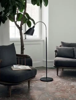 BELLEVUE AJ7 - GULVLAMPE - SORT/STÅL