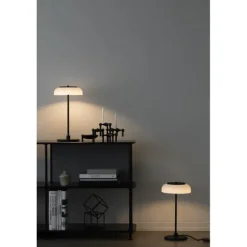 BLOSSI BORDLAMPE SORT/OPAL LED DÆMP SMALL