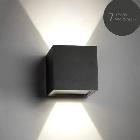 Cube D10 LED Sort - Udendørslampe