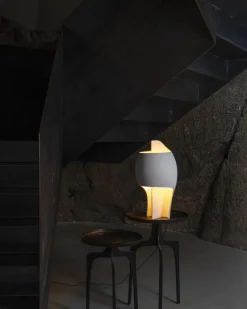 DCWéditions Grande B Bordlampe - Gypsum/Aluminium