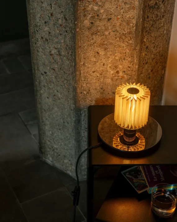 DCWéditions In The Sun 220 Bordlampe - Silver/Gold