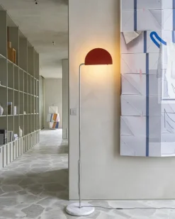 DCWéditions Mezzaluna Gulvlampe - White Marble / Red