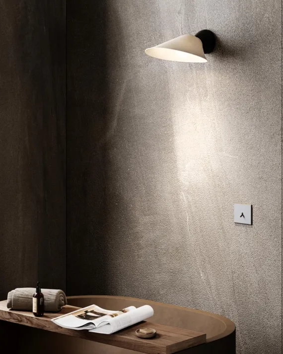 DCWéditions Plume Væglampe - Sort / Porcelæn