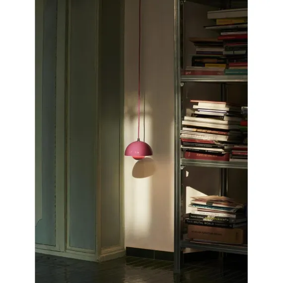 FLOWERPOT VP10 - PENDEL Ø16 - TANGY PINK