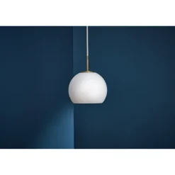 Frandsen Ball Glas Ø25 - Opal Hvid pendel