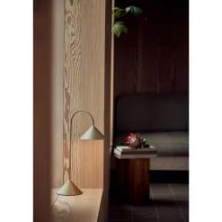 GRASP BORDLAMPE H47 SAND GREY PORTABLE