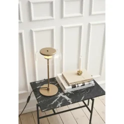 https://lampeagenten.dk/products/blossi-bordlampe-nordic-guld-klar-led-daemp-1