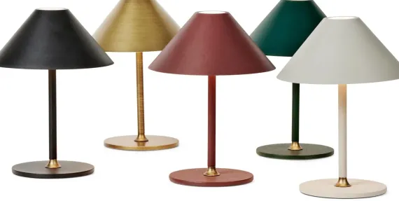 HYGGE LYS GRÅ BATTERI BORDLAMPE 800810