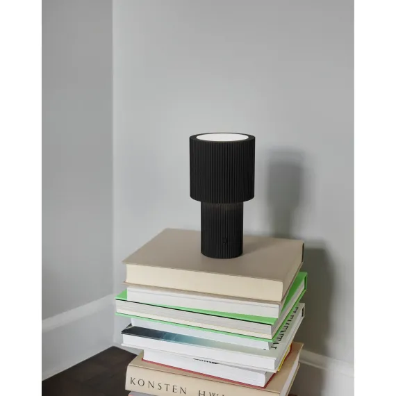 ILUMA - PORTABLE LAMPE - SORT