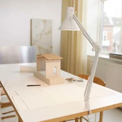 JENSEN ARKITEKTLAMPE HVID