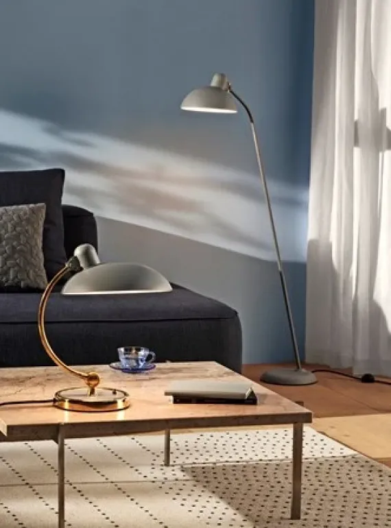 KAISER IDELL 6631-T BORDLAMPE - GRÅ/MESSING