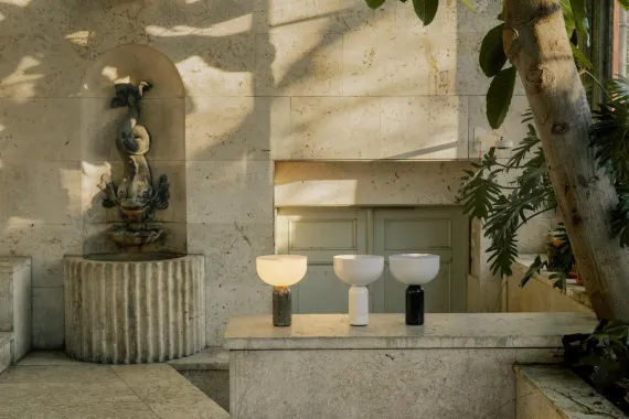 KIZU BORDLAMPE PORTALBE GRÅ 21712