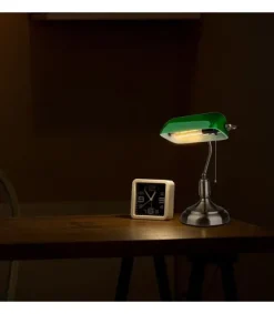 Klassisk skrivebordslampe med grønt glas - vintage stil