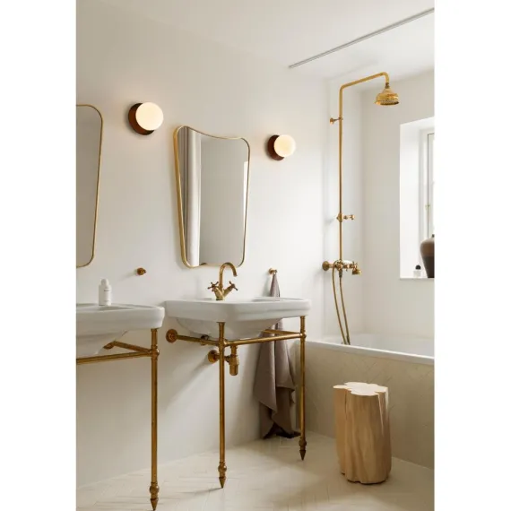 LIILA 1 MEDIUM VÆGLAMPE IP44 MØRK BRONZE/OPAL