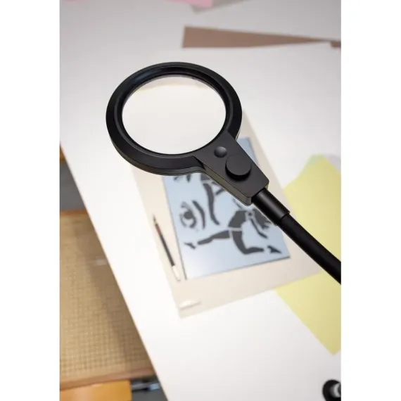 MAGNI LUP CLIPS BORDLAMPE SORT