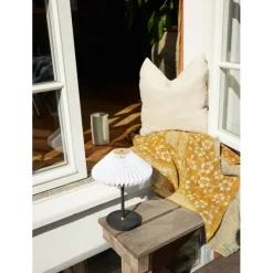 PARIS TO GO BORDLAMPE HVID/SORT PORTABLE