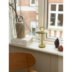 Stepp 1-2-3 Portable - Antique Finish - Genopladelig bordlampe med klassisk touch