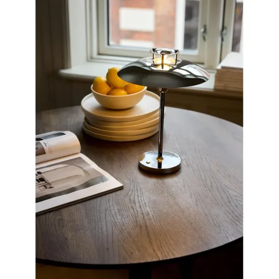 Stepp 1-2-3 Portable - Mørke Krom - Genopladelig bordlampe i elegent finish