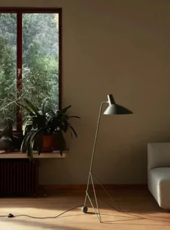 TRIPOD HM8 - GULVLAMPE - BLACK